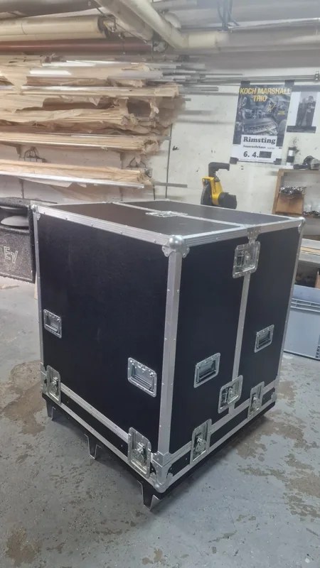 Tiefe Transportcases