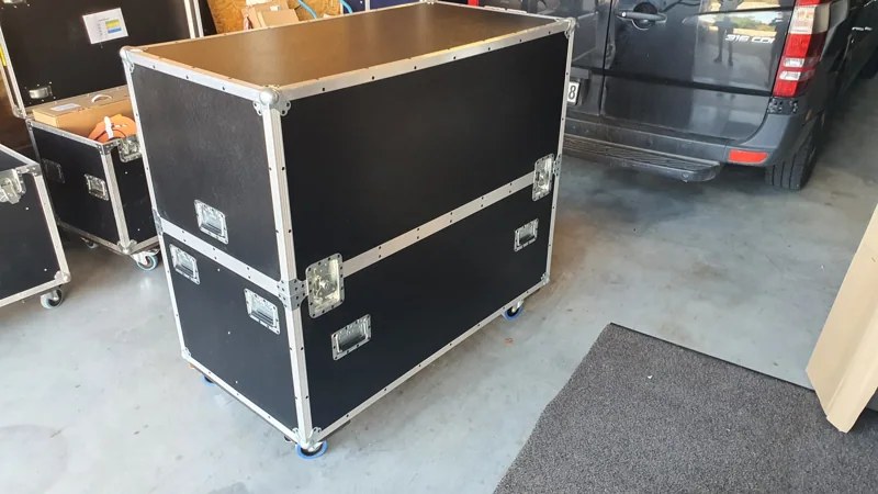 Tiefe Transportcases