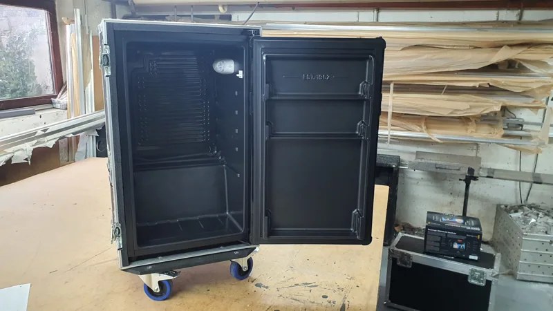 Kühlgerät im rollbaren Case