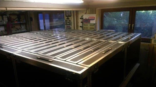 Cases für LED-Monitore